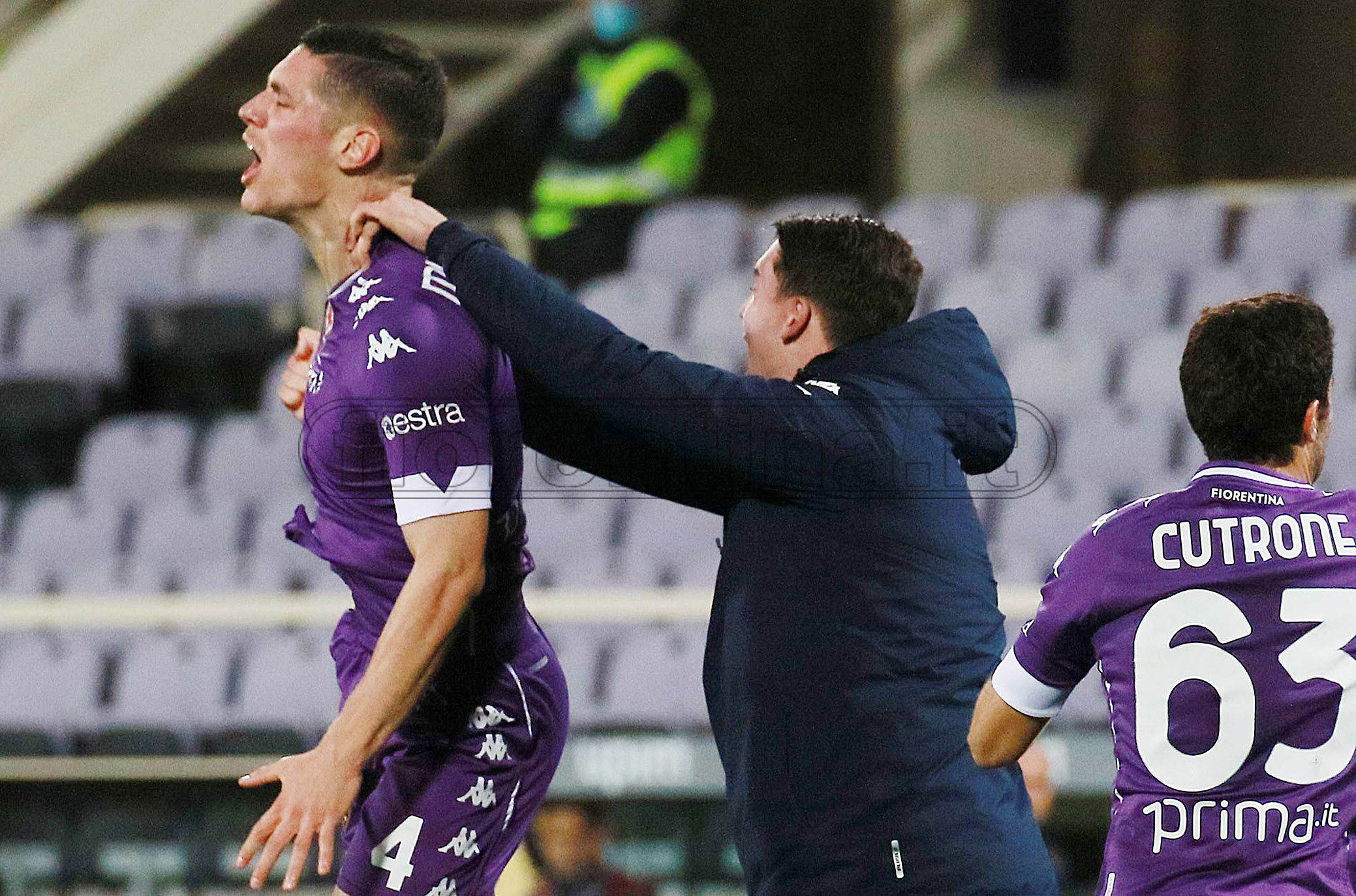 Maran azzecca i cambi, Prandelli no. Il partente Milenkovic salva i viola