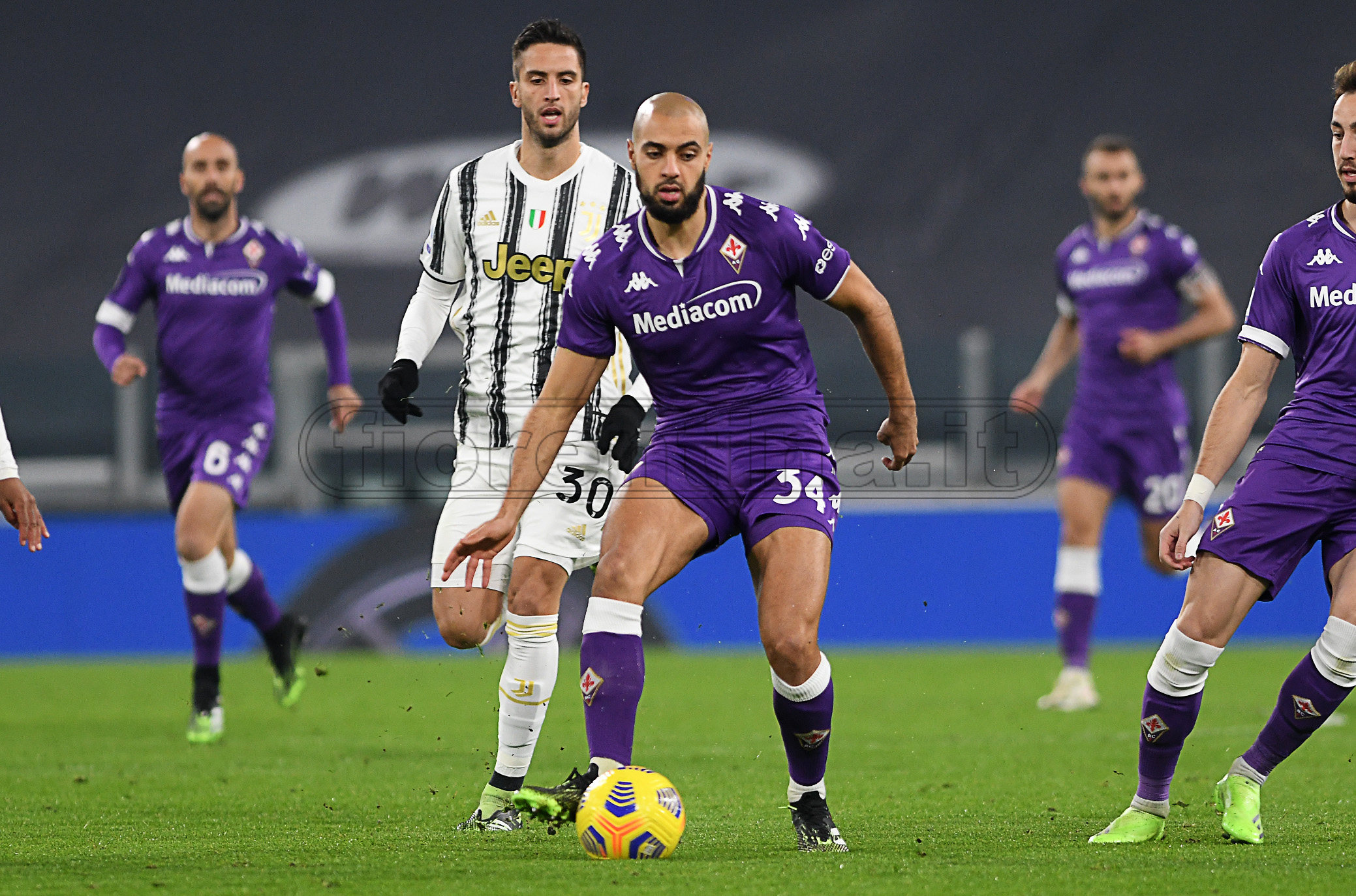 Amrabat, finalmente ai livelli di Verona. E il merito è di Borja (in versione Veloso)