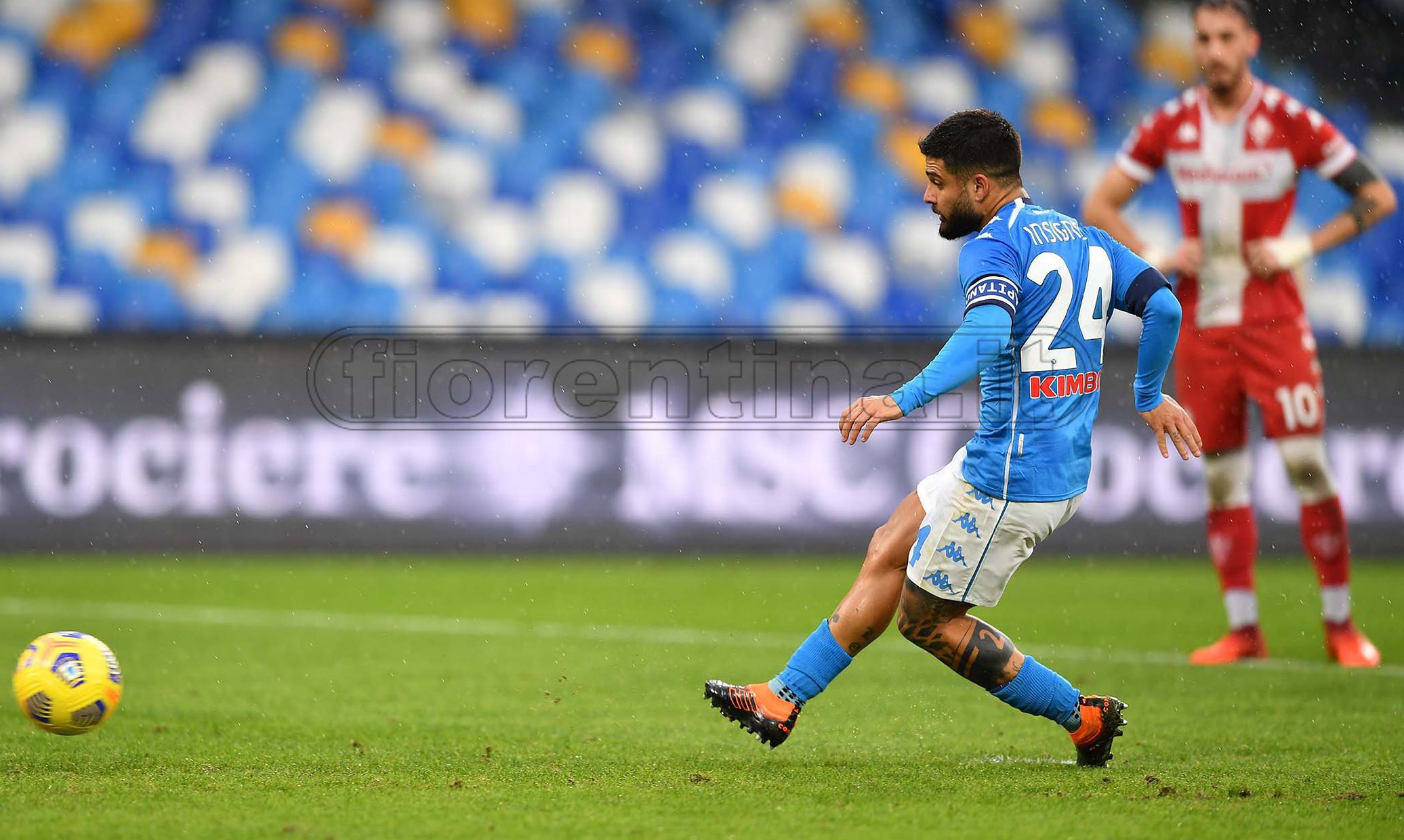 Serie A, il Napoli vince 3-0 in casa. Genoa a un passo dalla retrocessione