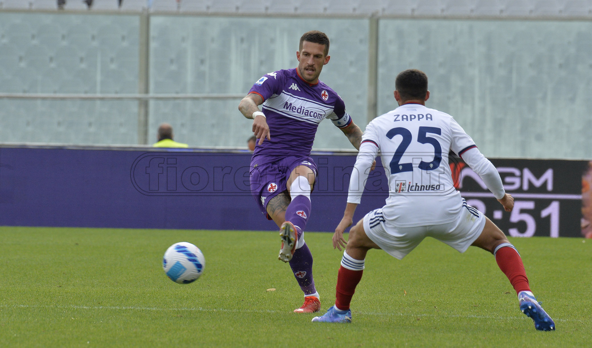 Rebus Cagliari-Fiorentina: ieri sera altri due sardi 'a rischio' positività. Oggi il verdetto