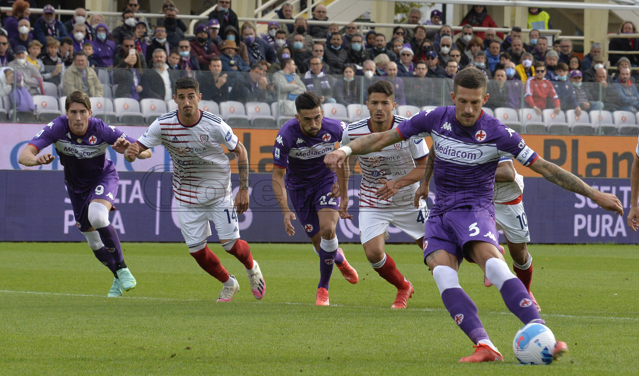 Fiorentina-Cagliari a confronto: 2 gol e 0 vittorie per i sardi. 6 gol di testa segnati dai viola