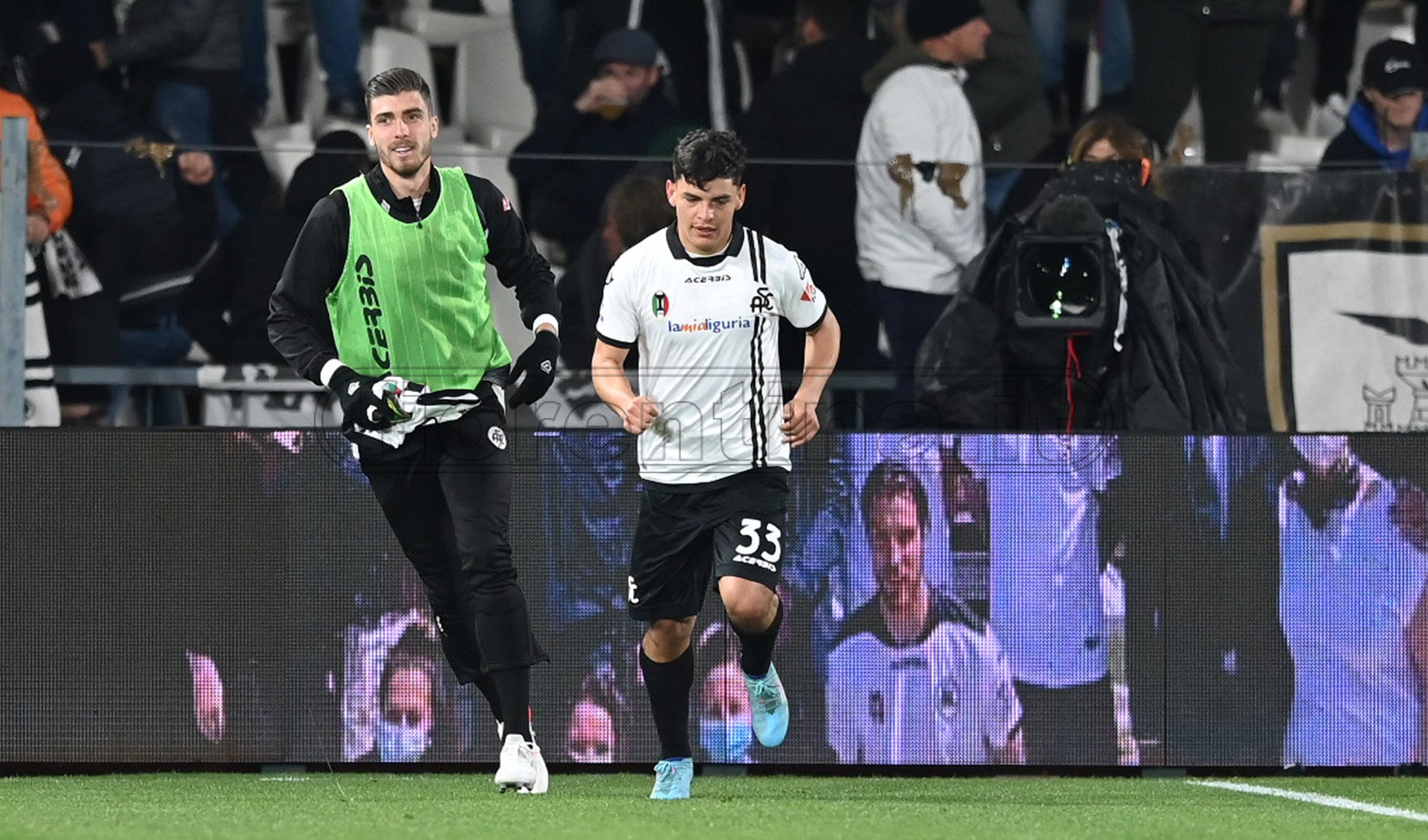 Serie A, lo Spezia vince in casa e supera la Fiorentina. Sampdoria ko