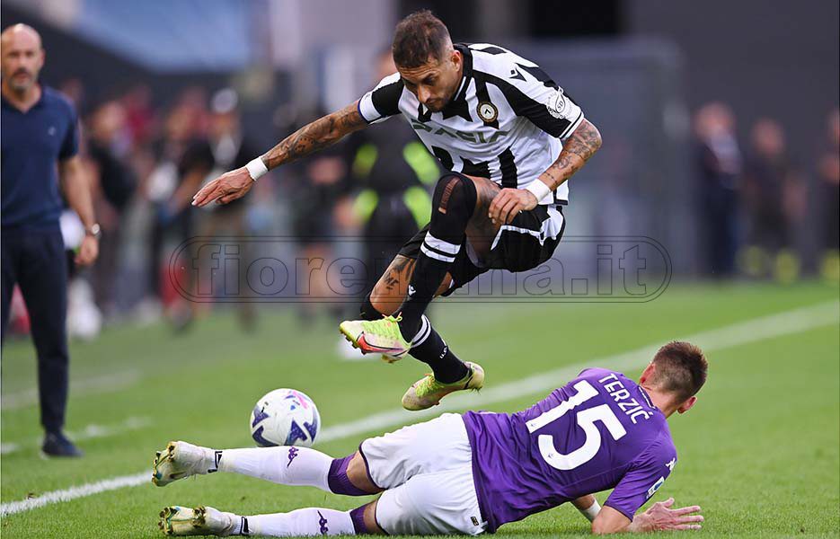 Nazione, Pereyra scettico sul Besiktas. La Fiorentina c’è. Ci prova anche il Genoa