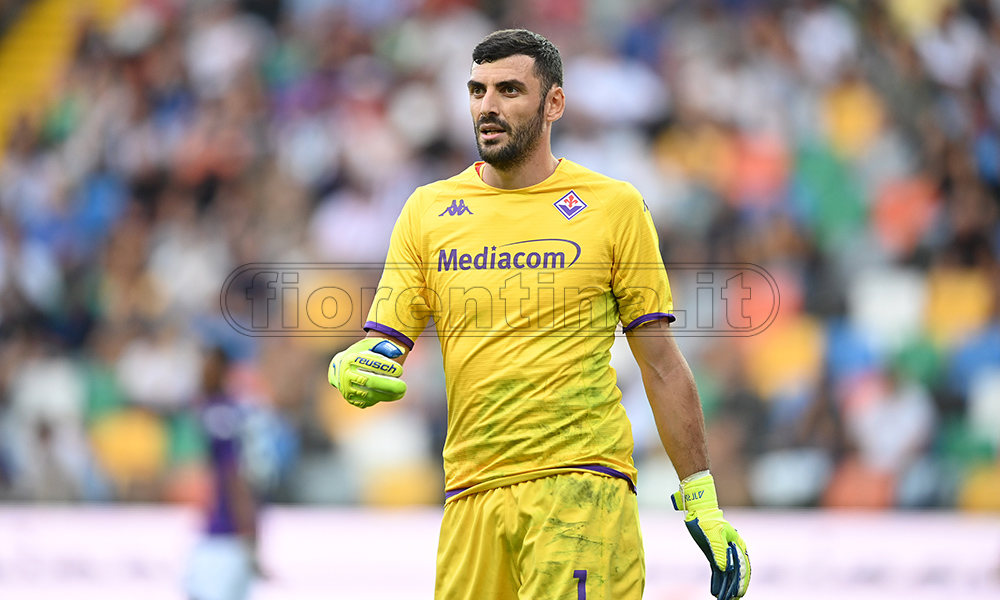 Pochi tiri subiti e troppi gol presi. Terracciano ancora non benissimo: si scalda Sirigu