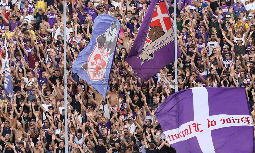 Nazione: 250/300 tifosi viola a Lecce lunedì sera per sostenere la Fiorentina