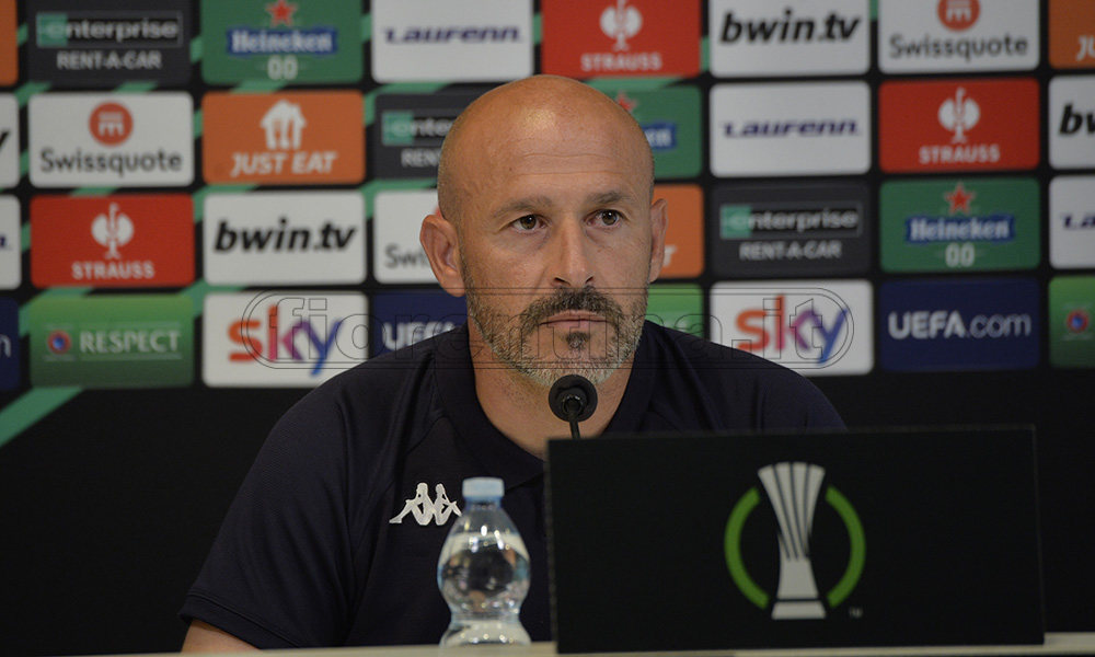 Italiano: "Nessuno di noi pensa di essere favorito domani. Lavoriamo per non subire gol"