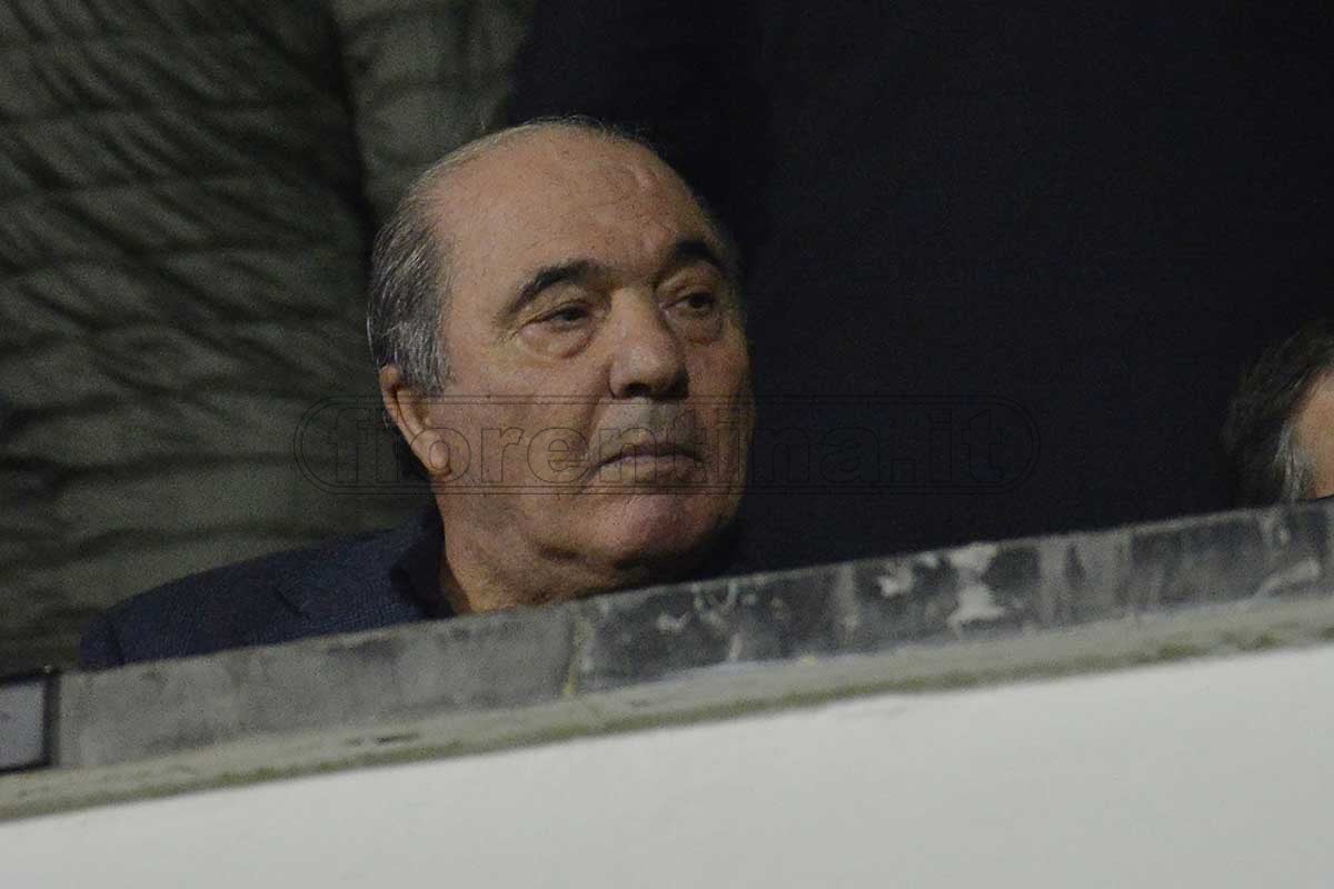 La squadra non rende, Commisso in silenzio, tifosi contro Barone e Pradè. La crisi della Fiorentina è totale