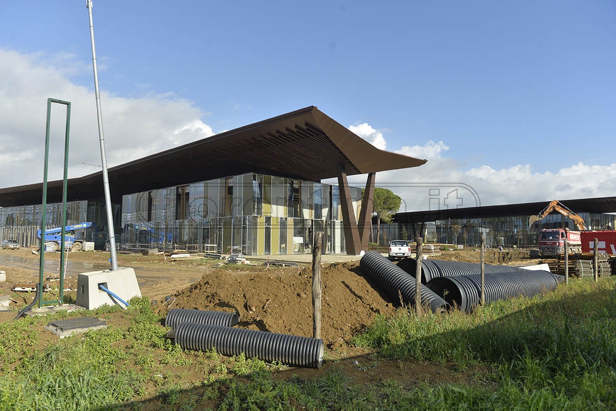 IND. VI.IT - Ancora ritardi per il Viola Park. Si valutano alternative per il ritiro estivo