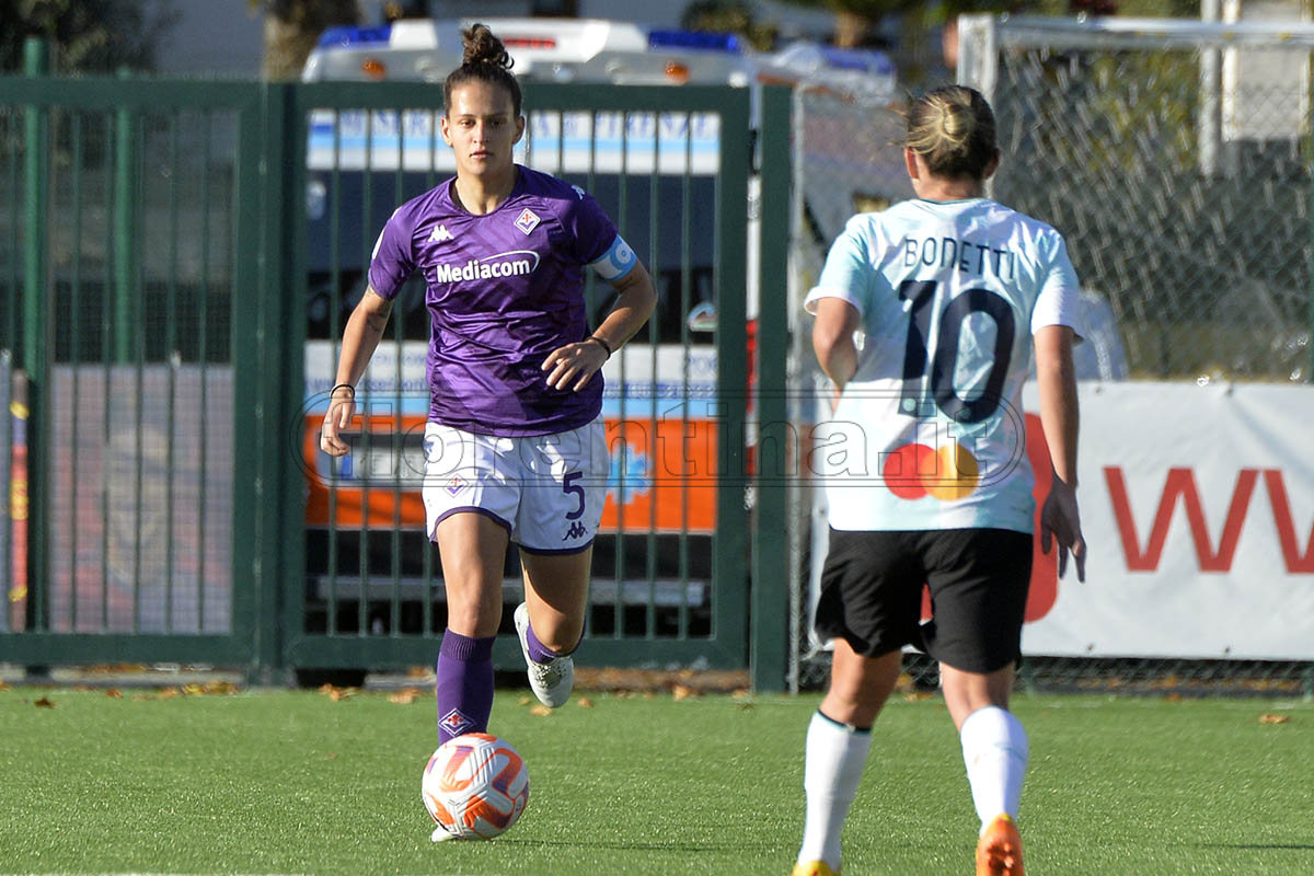 Fiorentina Femminile, Tortelli: “Vogliamo chiudere bene la stagione. Con la Juve è sempre speciale”