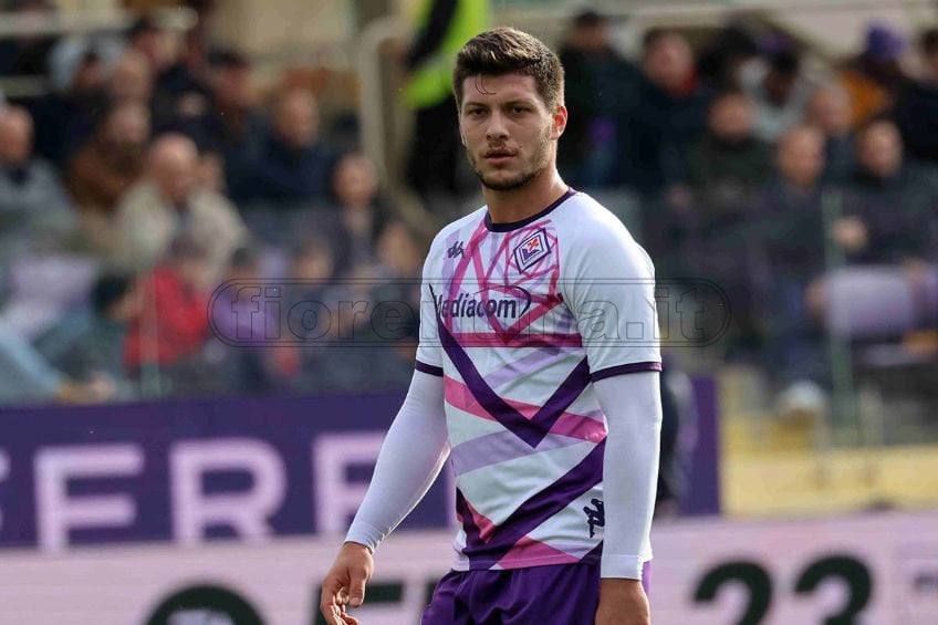 Jovic ancora a parte per qualche giorno: il report della Fiorentina