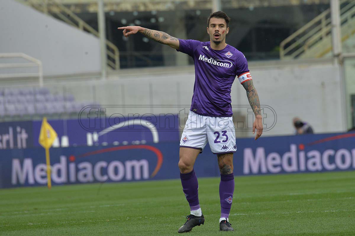 Venuti e Milenkovic in difesa. Davanti Kouame e Saponara favoriti