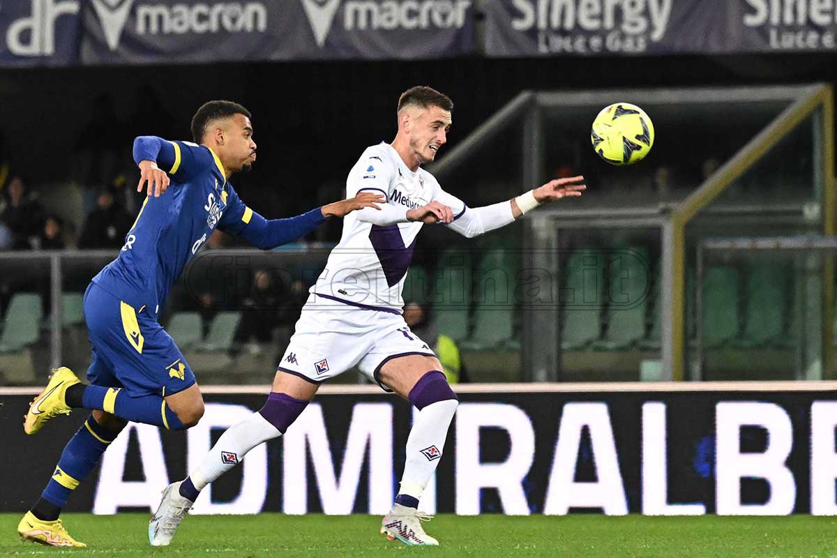 Verona-Fiorentina, formazione a confronto: Italiano sorprende con Terzic e Ikoné dal 1'