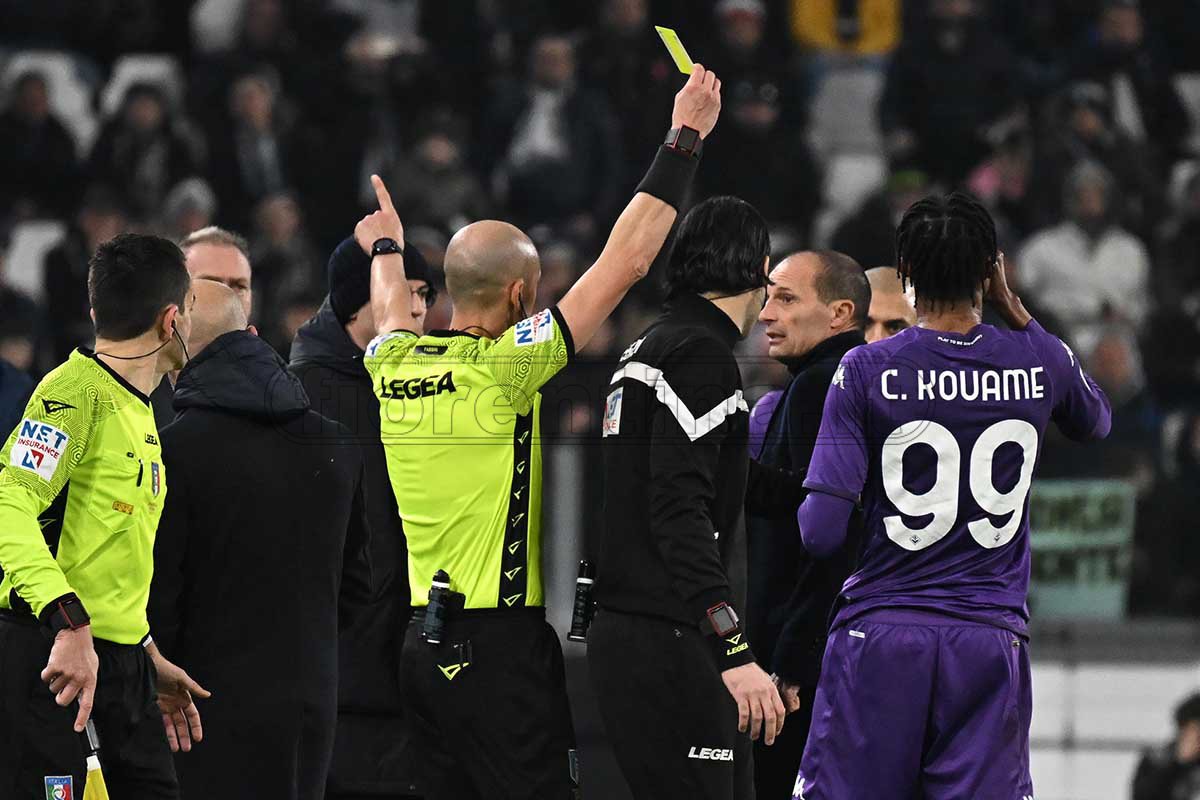 La Juve così non piace neppure a sé stessa, ma vince. La Fiorentina recrimina