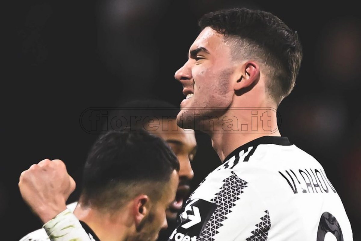 Serie A, la Juventus sbanca Bergamo. Cori razzisti e gol per Vlahovic