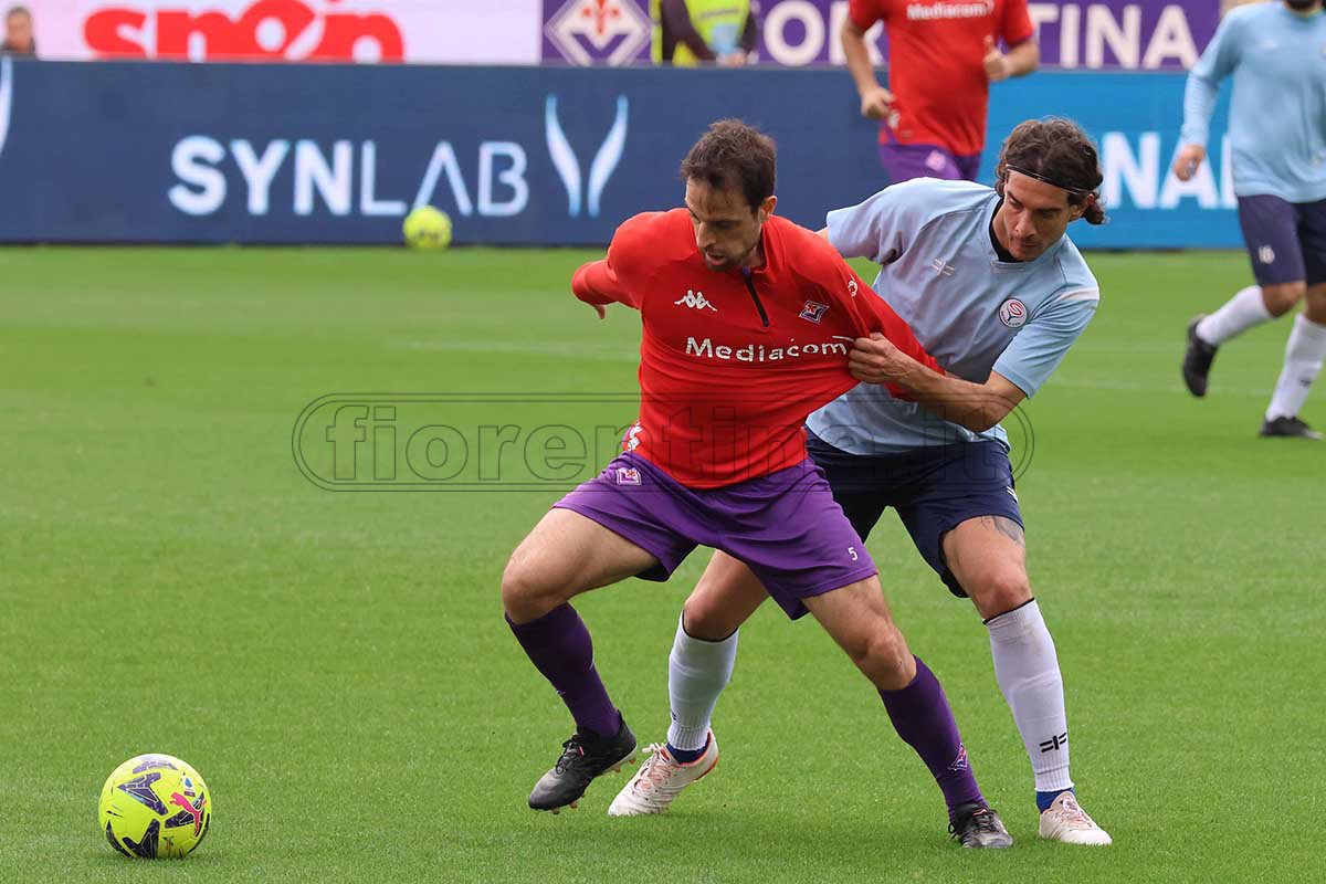 Allenamento congiunto al Franchi: Fiorentina-Seravezza 5-1, infortunio Sirigu la nota negativa