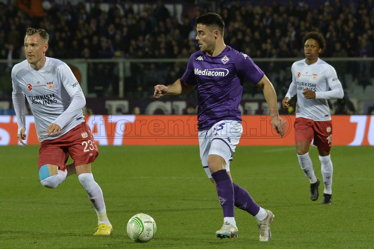 Sottil si allena al centro sportivo nel giorno libero. E 'svela' il programma di domani (FOTO)