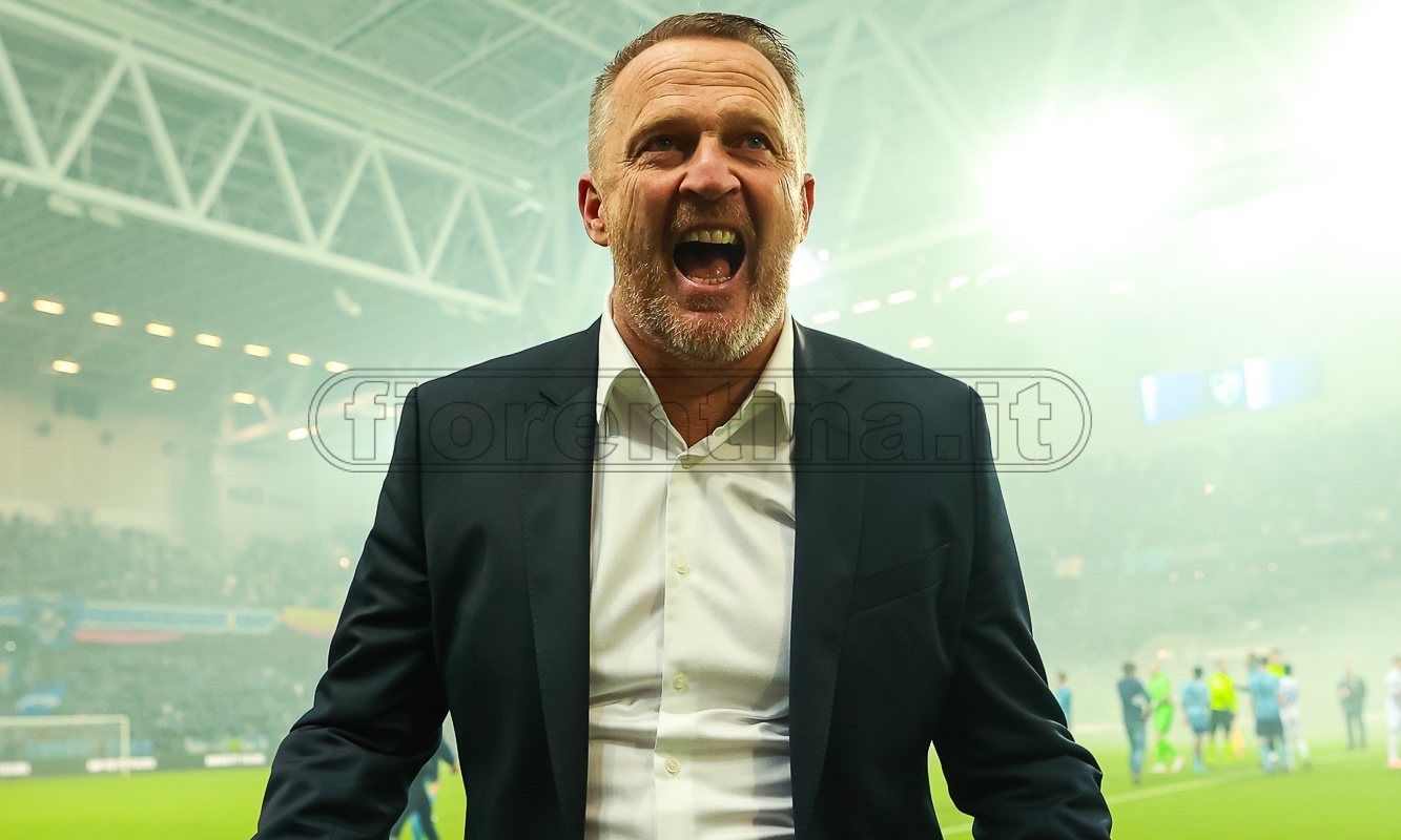 Lech, Van De Brom: “Bene aver vinto senza subire gol col Warta. Incoraggiante in vista della Fiorentina”