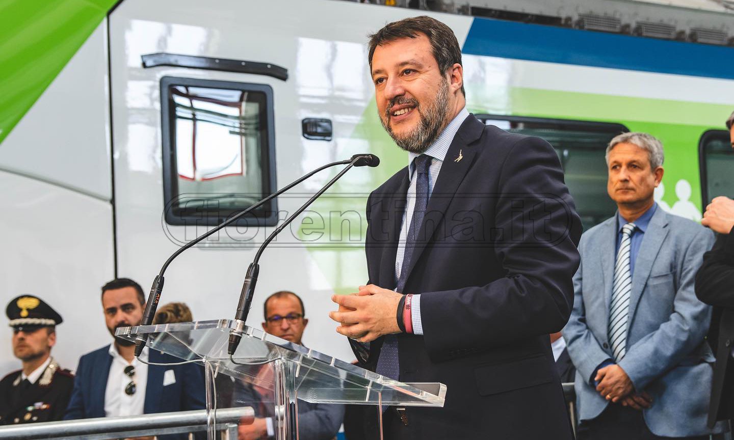 Salvini: "Non credo Italia ed Europa pensassero al Pnrr per pagare lo stadio di Firenze"