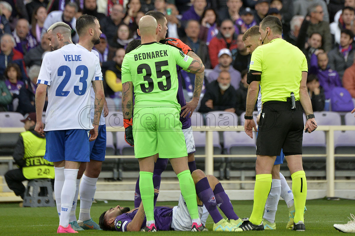 Bednarek: "Usciti a testa alta. La punizione da cui nasce il primo gol viola non c'era"