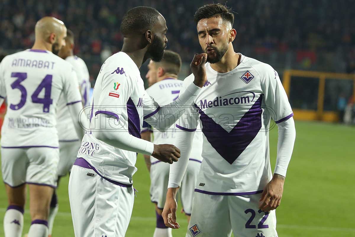 Cremonese-Fiorentina, Nico segna e Ikone gli rolla una sigaretta (VIDEO)