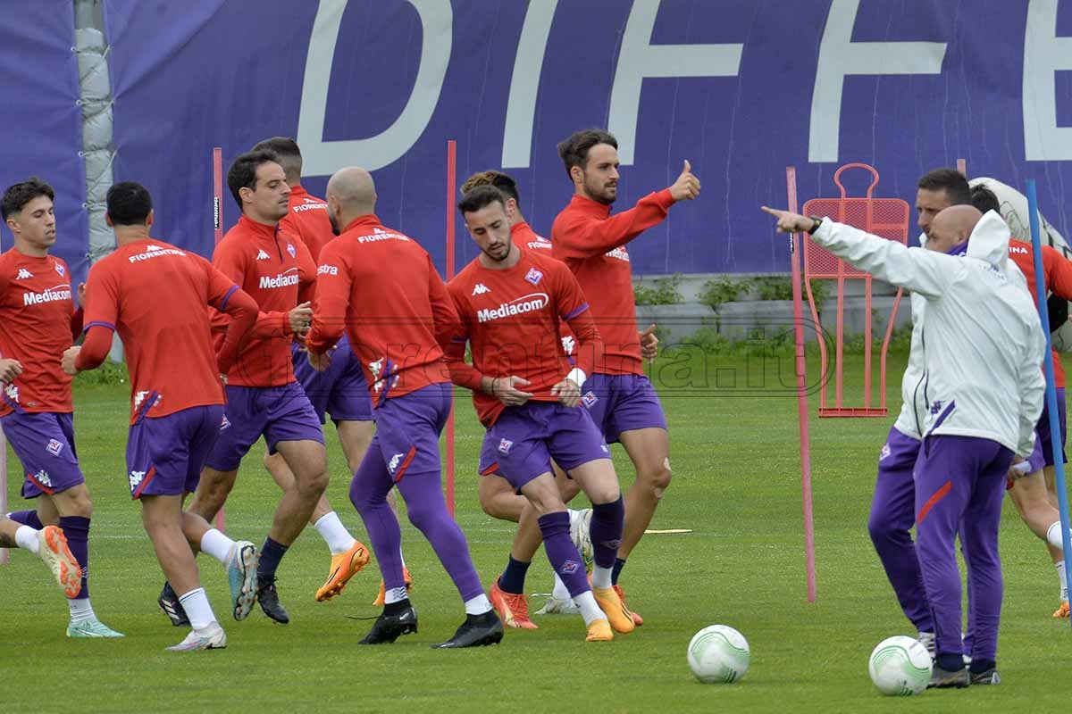Fiorentina in campo per la rifinitura: tutti presenti agli ordini di Italiano (FOTO e VIDEO VI.IT)