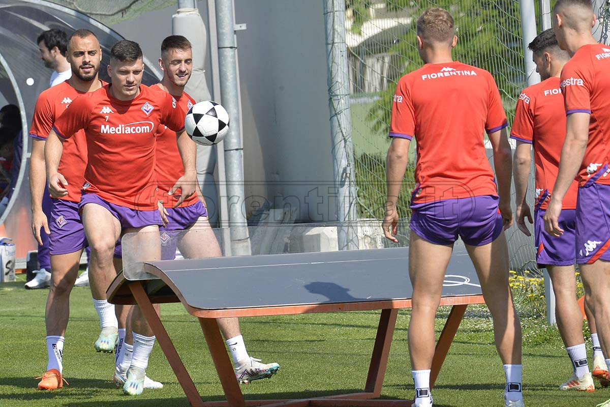 Fiorentina, alle 17 in campo per preparare la gara con la Roma