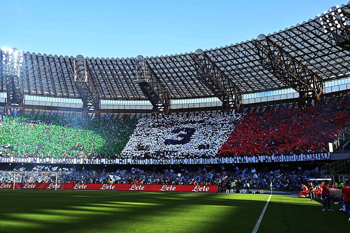 Fiorentina immersa nella festa di Napoli. E i viola tornano in fretta a Firenze