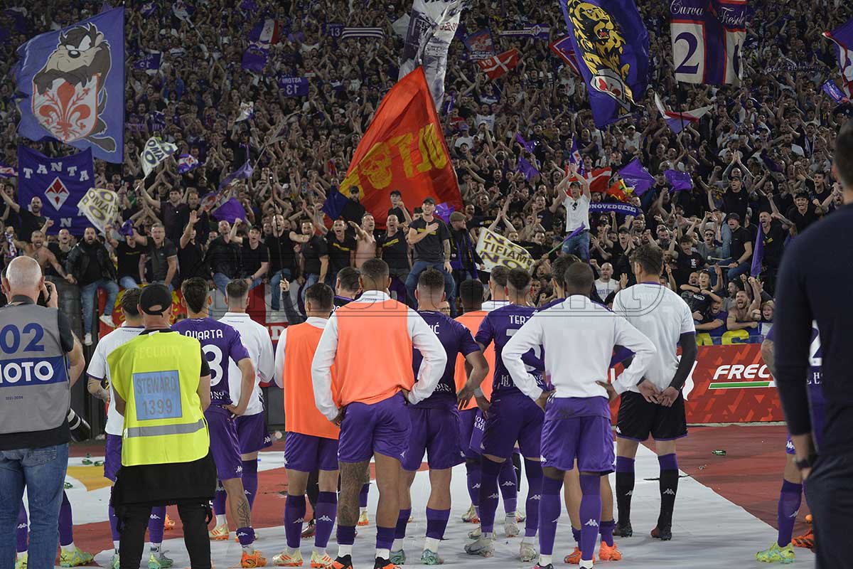 Farsi forza a vicenda. Nessuno vuole mollare, anzi. C’è da rialzare la testa