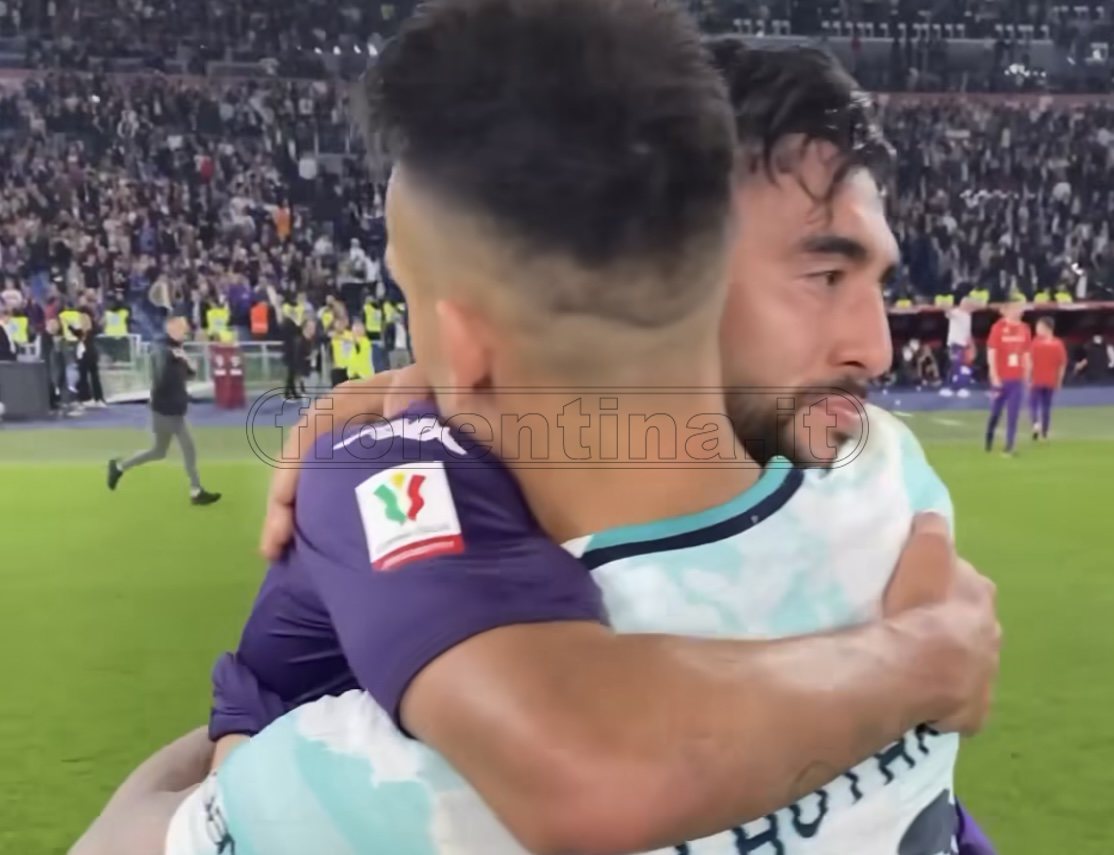 Fiorentina-Inter, il bel gesto di Lautaro con Gonzalez al fischio finale