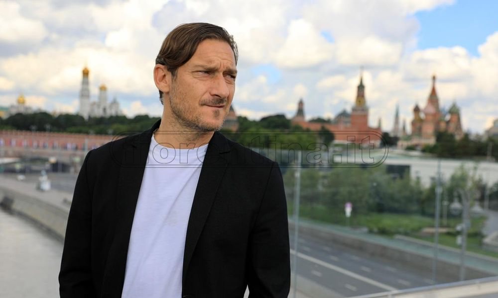 Totti: "Mi aspetto una finale bellissima. Sarei contento se la vincesse la Fiorentina"