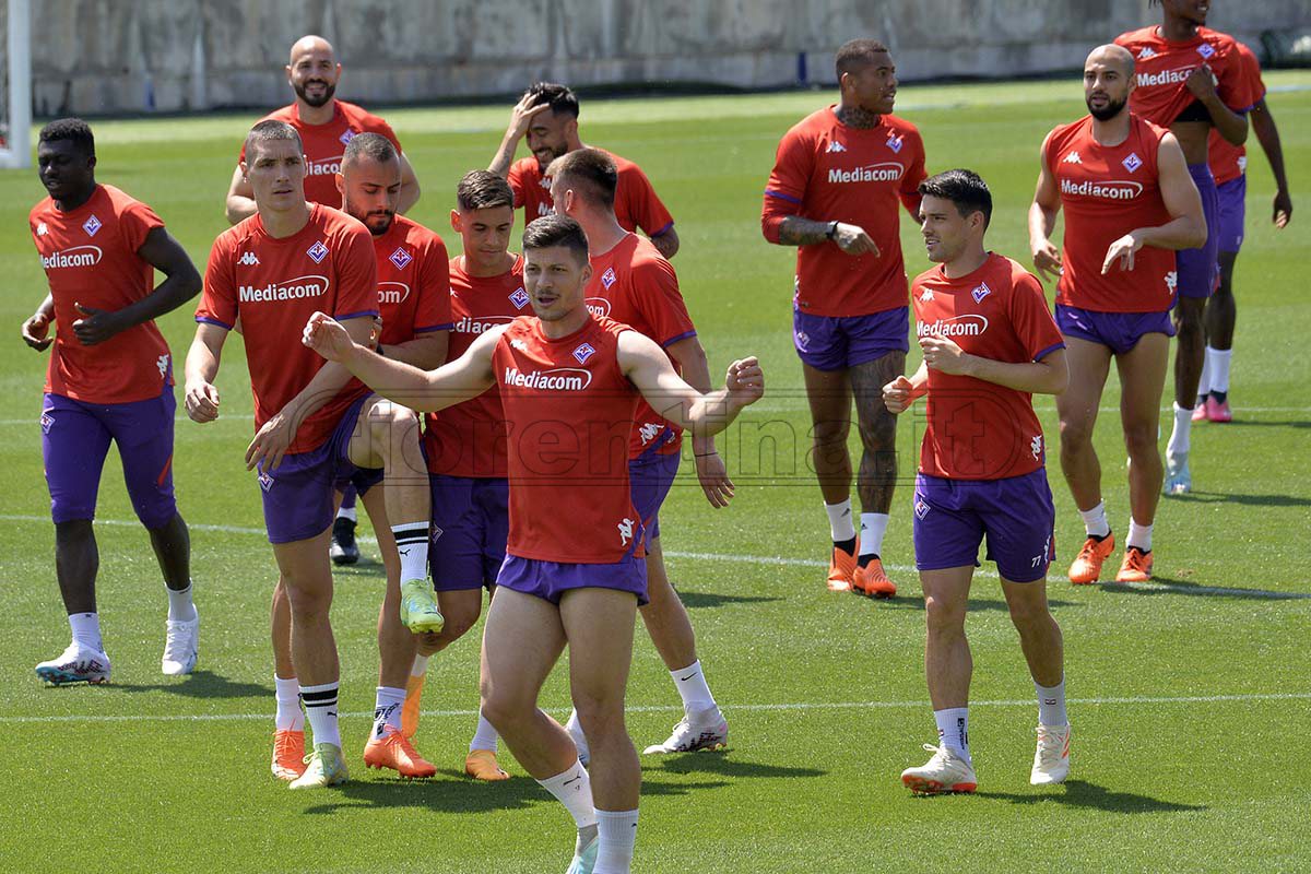 Le immagini della rifinitura viola pre-Sassuolo nella fotogallery di VI.IT