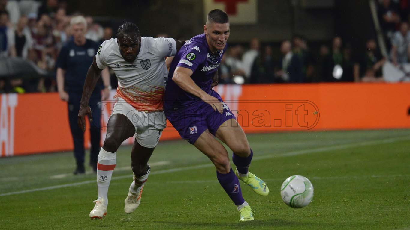 Milenkovic blindato dalla Fiorentina. Ma il Napoli può lo punta per il dopo Kim