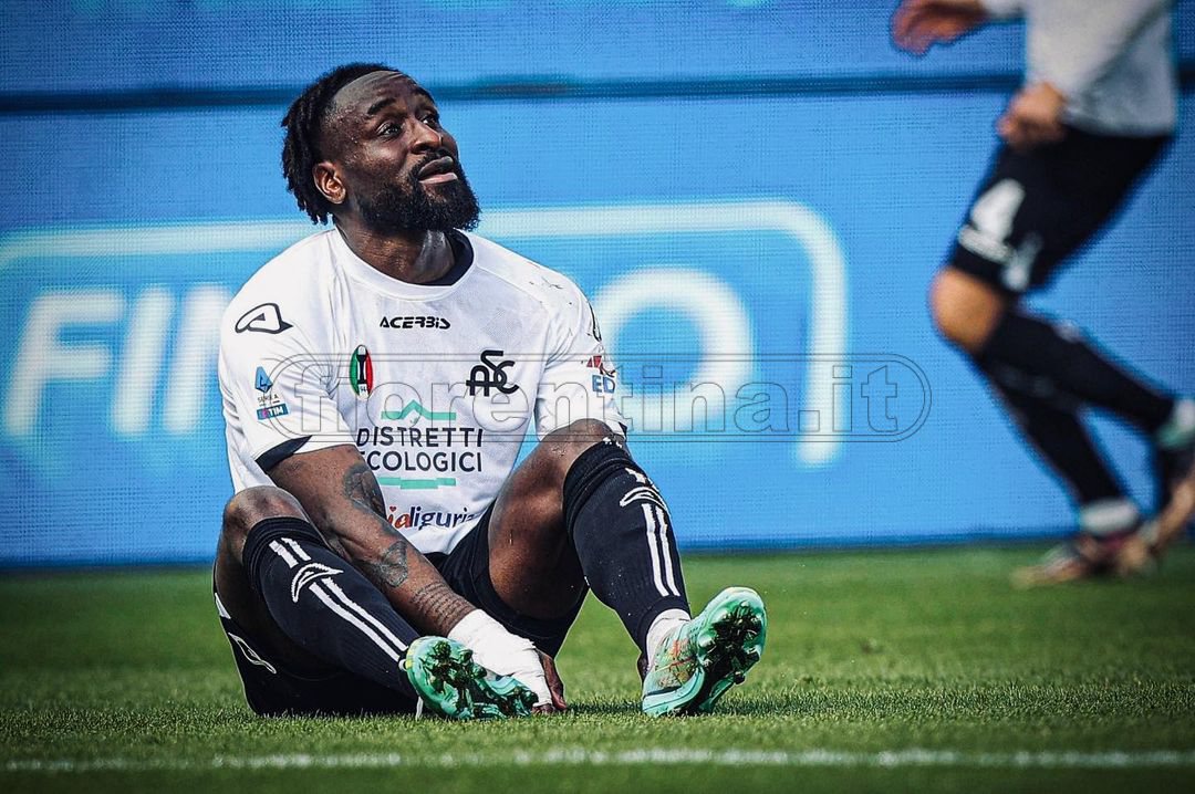 Nzola, sull'attaccante dello Spezia piomba anche la Roma oltre alla Fiorentina