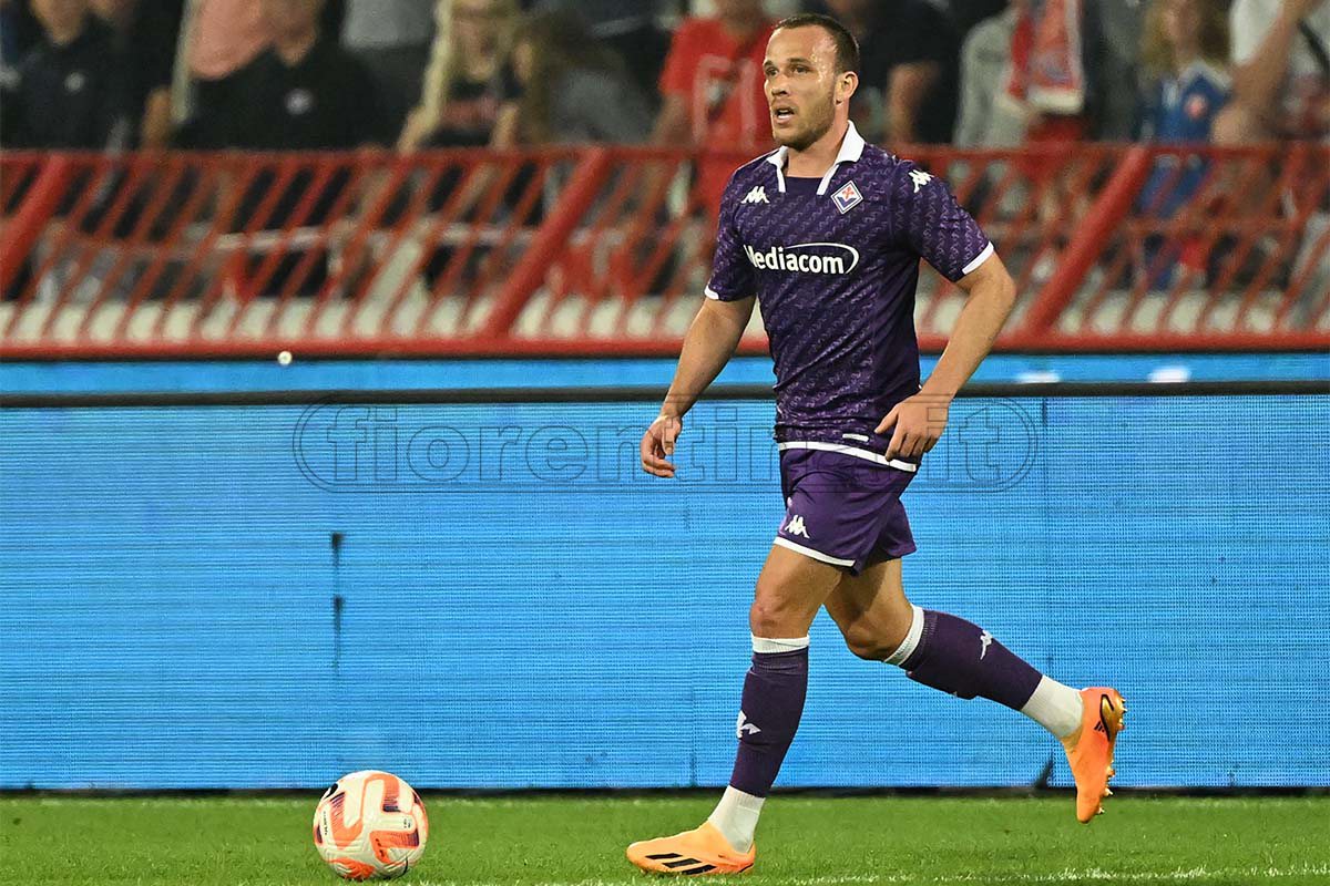 Le immagini di Stella Rossa-Fiorentina nella fotogallery di VI.IT