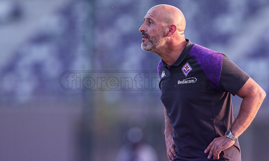 Italiano invoca rinforzi per aumentare la qualità: il mercato della Fiorentina deve entrare nel vivo
