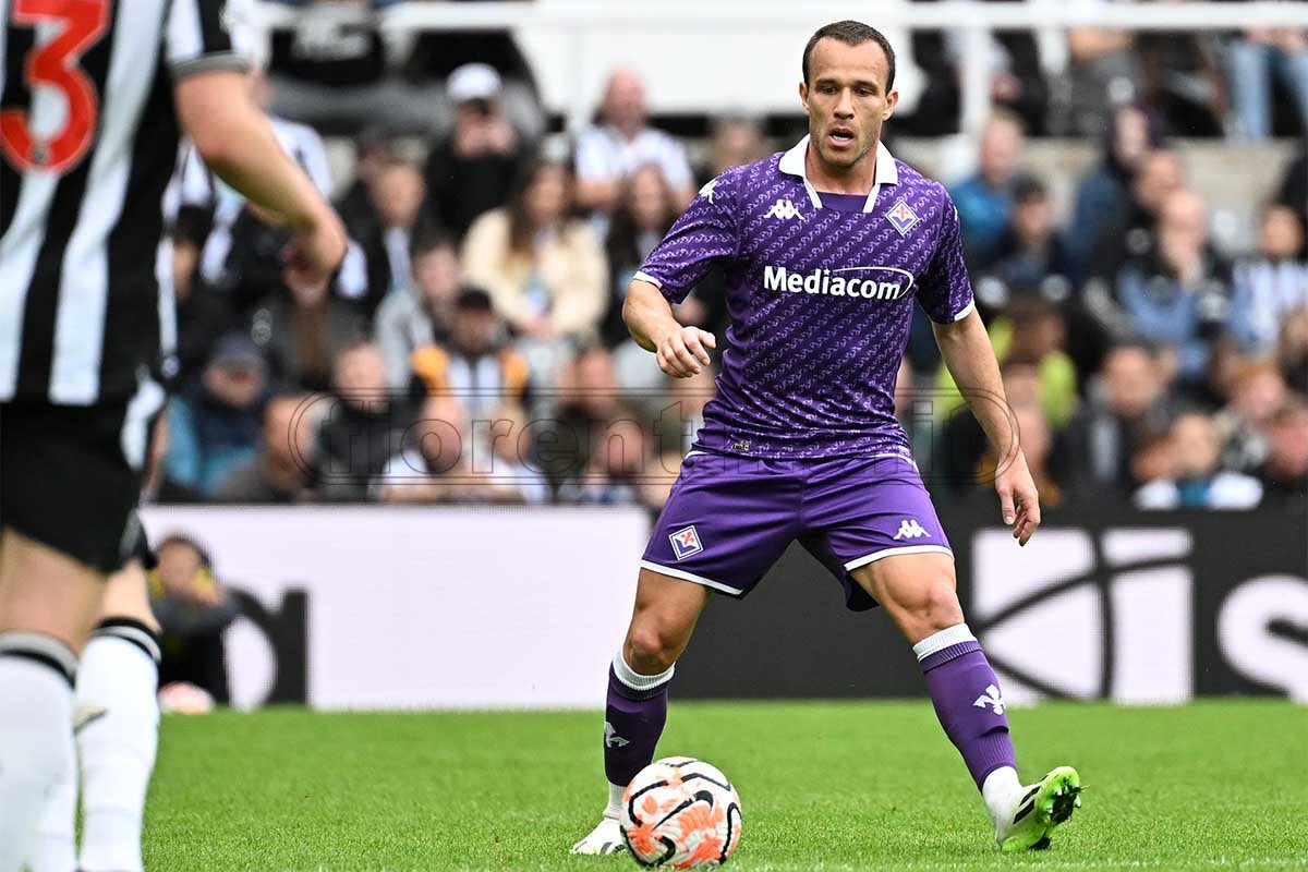 Fiorentina, un altro ko in amichevole contro il Newcastle. Ma Arthur è in crescita