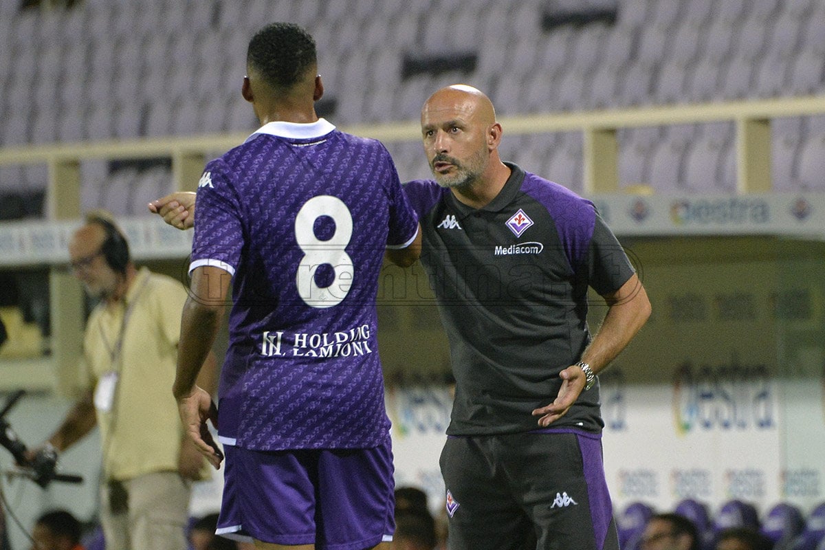 Amrabat, Jovic, Sabiri e Ikoné: i motivi dell'esclusione per la gara di domani