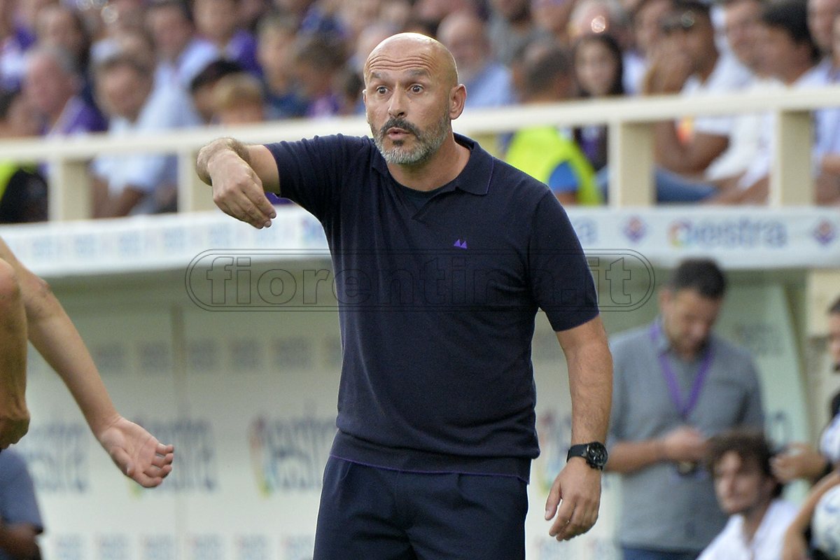 Fiorentina-Cagliari, Quotidiani a confronto: la formazione viola chi l'azzecca?