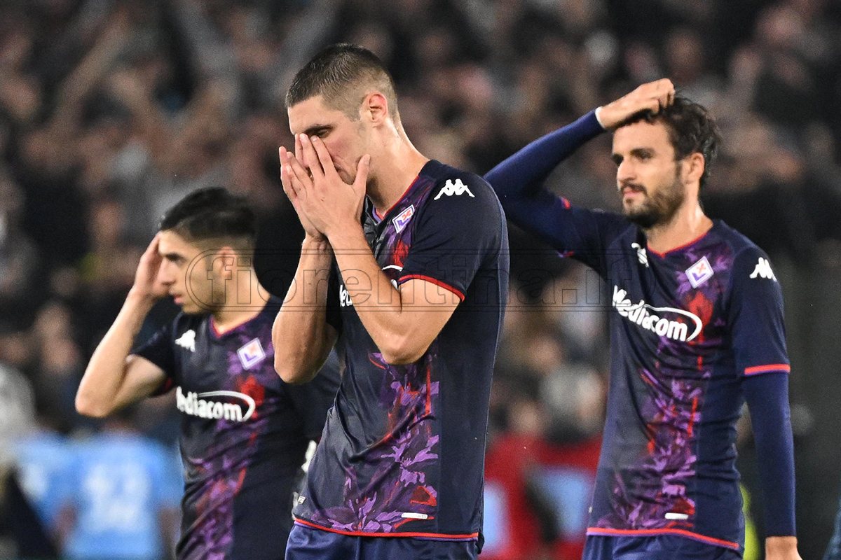 L'errore del singolo frena la Fiorentina, ma contro questa Lazio si poteva (e doveva) fare di più. E Sarri resta la 'bestia nera' di Italiano