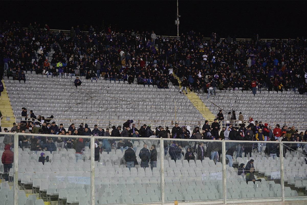 Giudice Sportivo, Fiorentina sanzionata per i cori ai giocatori bianconeri. Al prossimo episodio 'Fiesole' chiusa