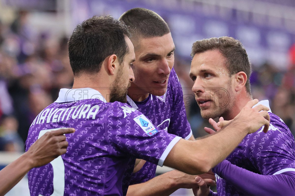 Il programma di oggi: stasera c'è Milan-Fiorentina