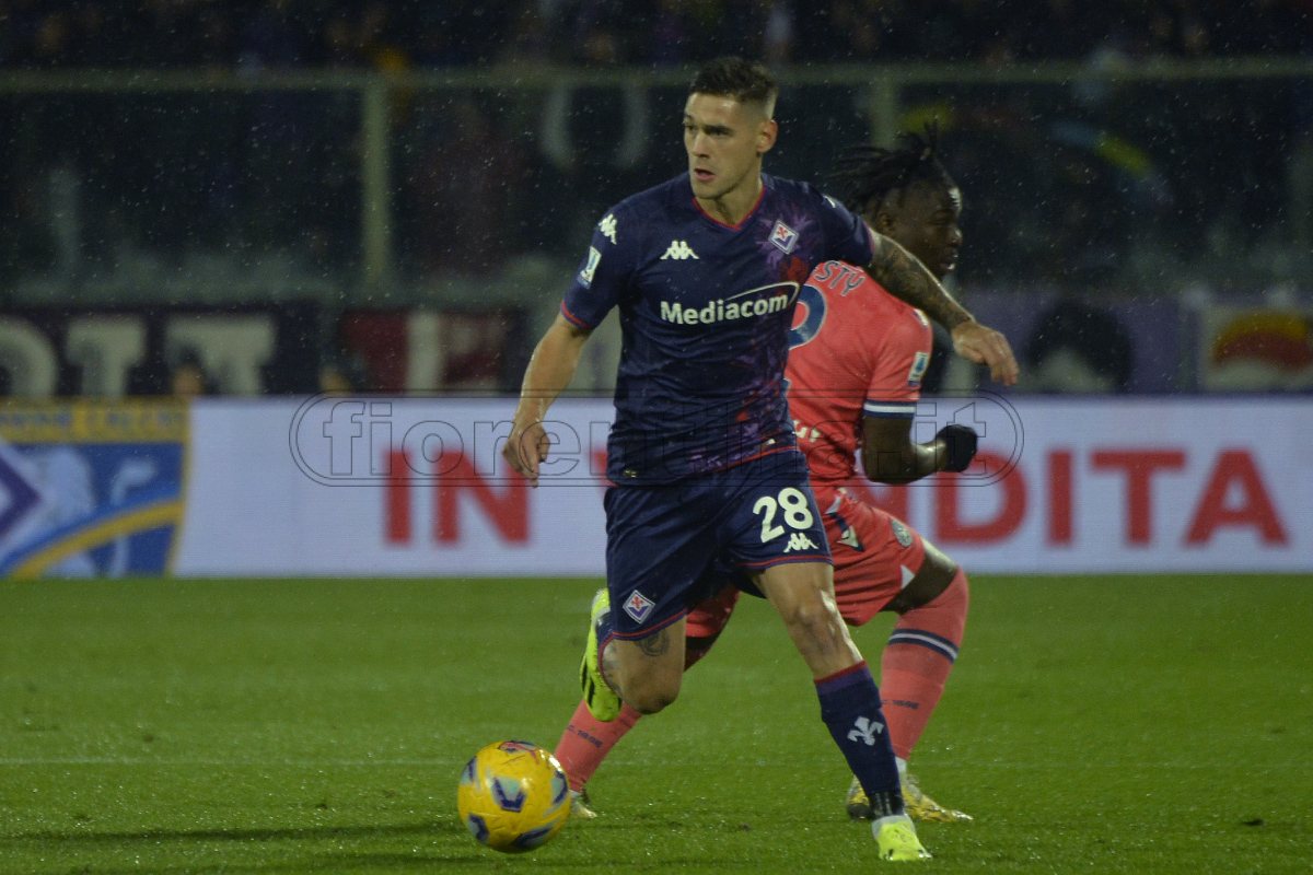 Fiorentina-Frosinone, ammonito subito Quarta: era diffidato, salterà il Bologna