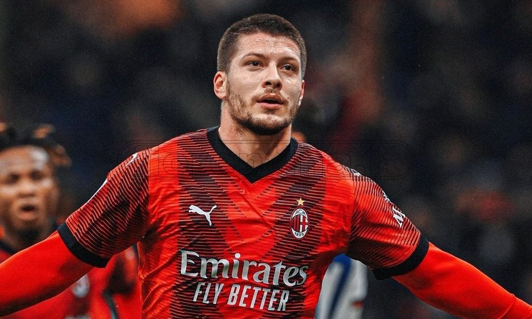 Serie A, il Milan perde a sorpresa in casa del Monza. Rosso all'ex viola Jovic